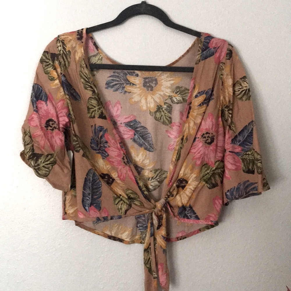 NWT Billabong Cover Top